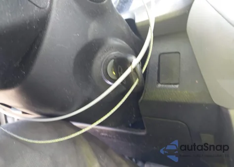 2015 Toyota Rav4 Xle z USA, uszkodzony, nr VIN 2T3WFREV8FW160004